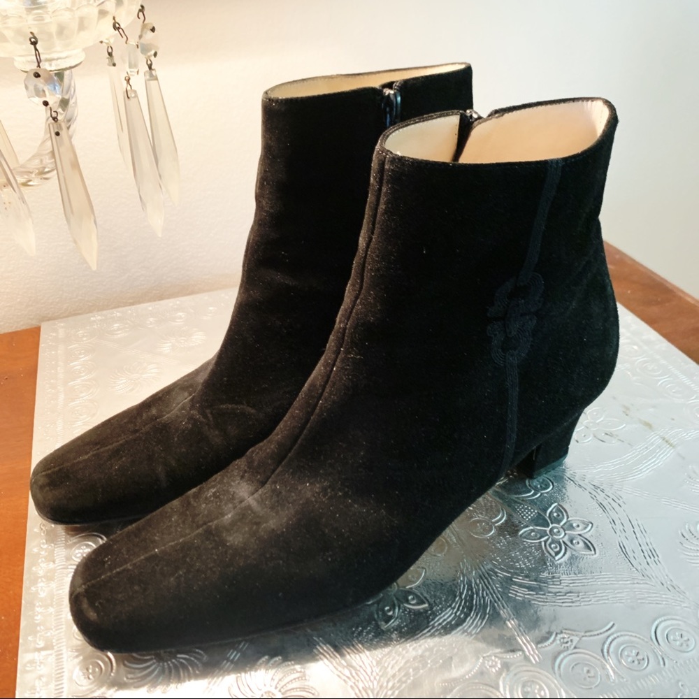 Salvatore Ferragamo suede black boots 7.5